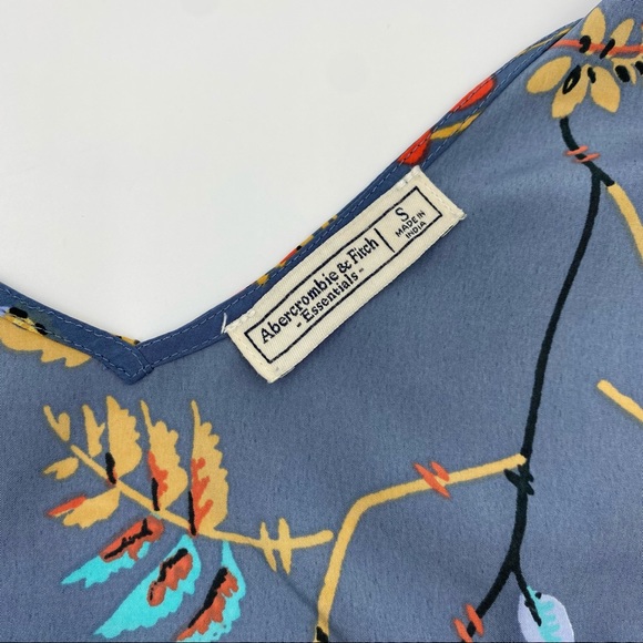 Abercrombie & Fitch Essentials Camisole - Picture 2 of 3